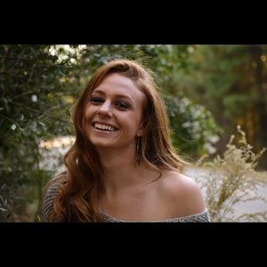 Meet your Posher, Zoe